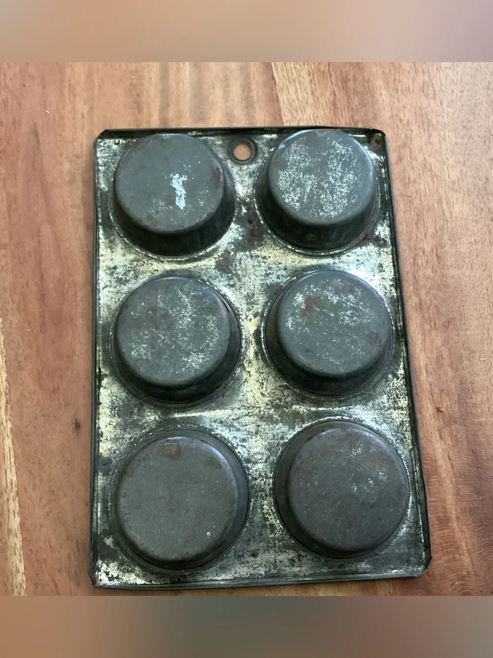 Vtg. Children’s toy muffin tin or miniature salesmen sample. Hole to hang
